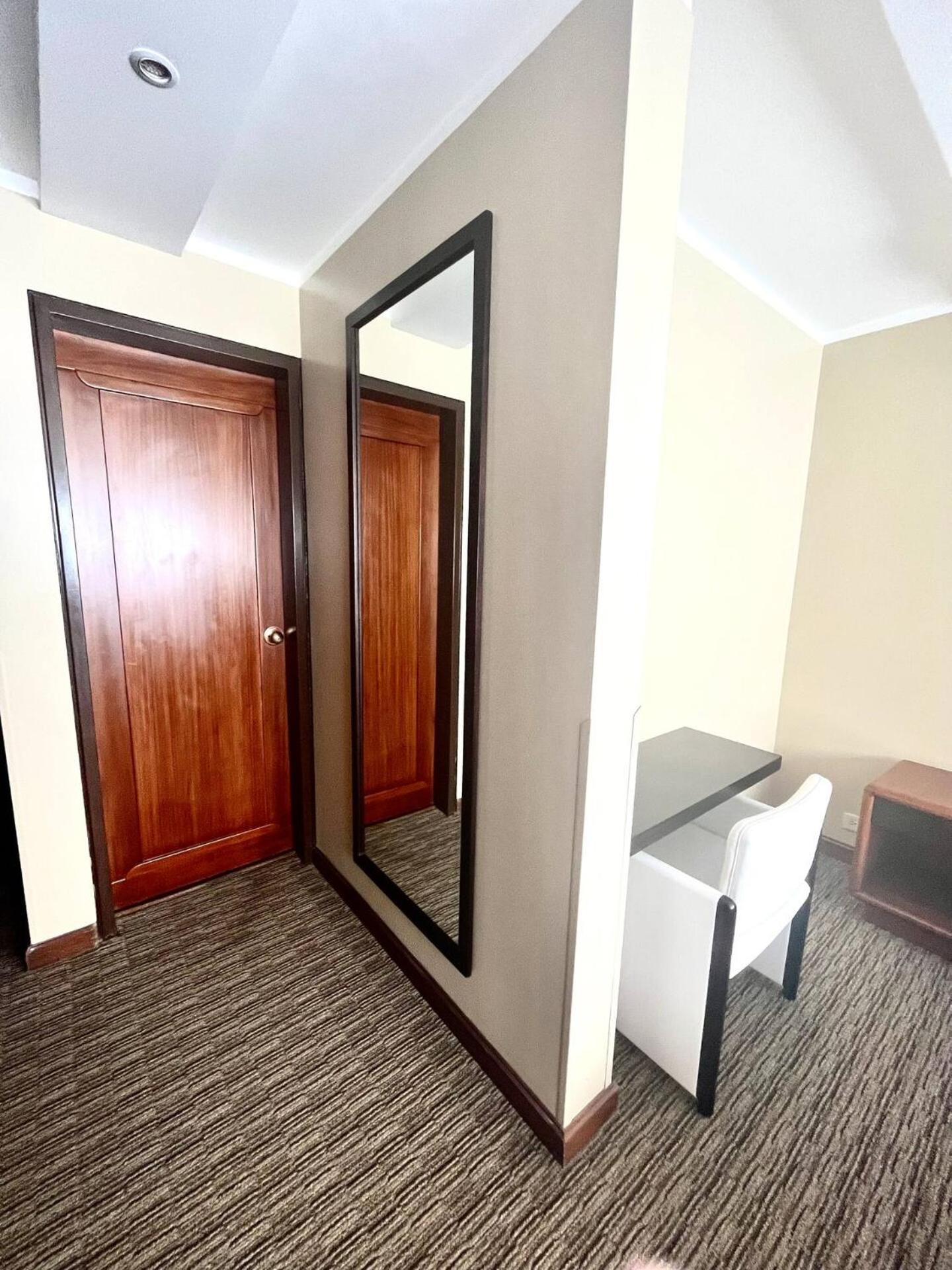 1420 Lujosa Habitacion - Hotel Akros Кіто Екстер'єр фото